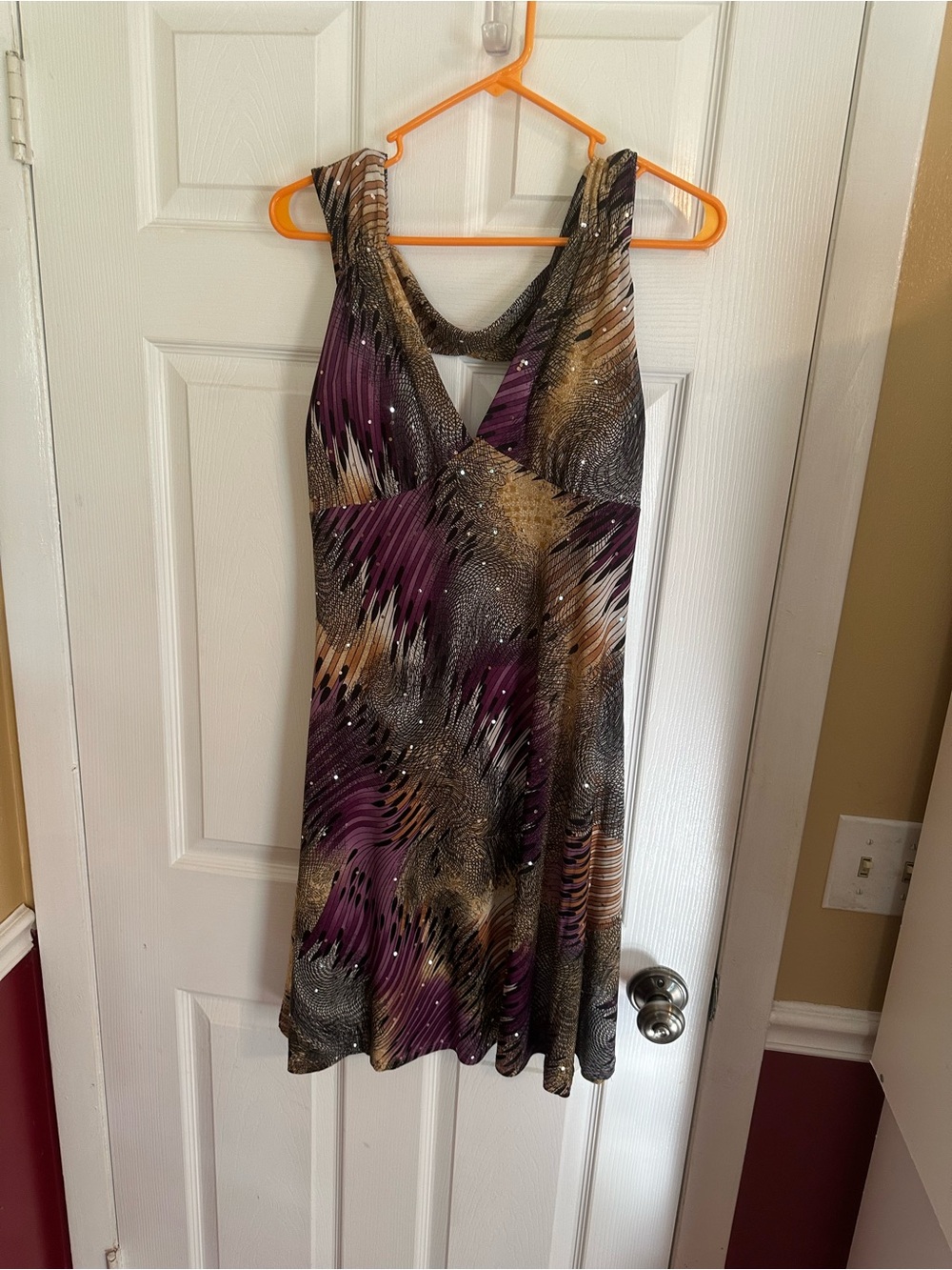 JM Collection Sleeveless V‑Neck Purple and Gold Printed Mini Dress